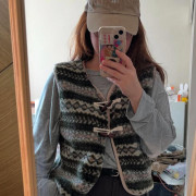 珊瑚絨印花背心