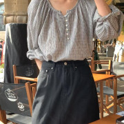 Aya 小格子上衣