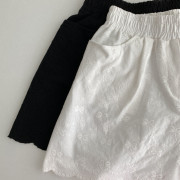 蝴蝶結刺繡布短褲