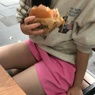 生日熊抓毛衛衣